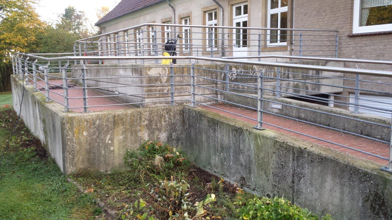 Pfarrheim Bersenbrück – vor der Wasserhochdruckreinigung